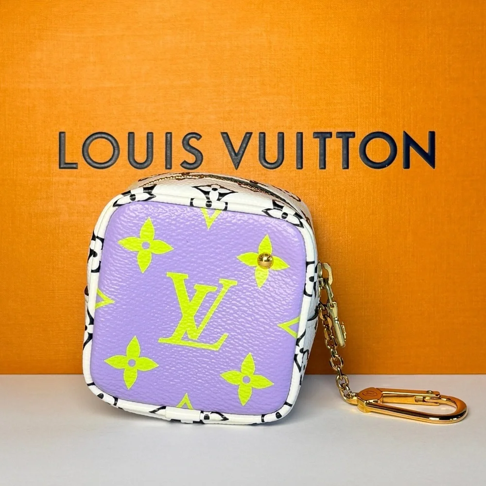 LOUIS VUITTON Monogram Giant Portemonnaie Cube Mini Cube Coin Bag Key Charm - Picture 3 of 12